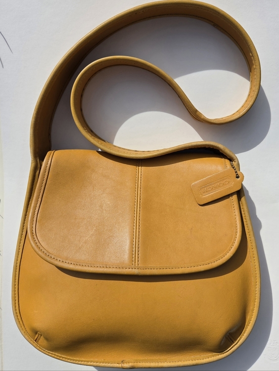 Coach Handbags - Coach Ergo 9034 1990s Yellow Glove Tanned Leather